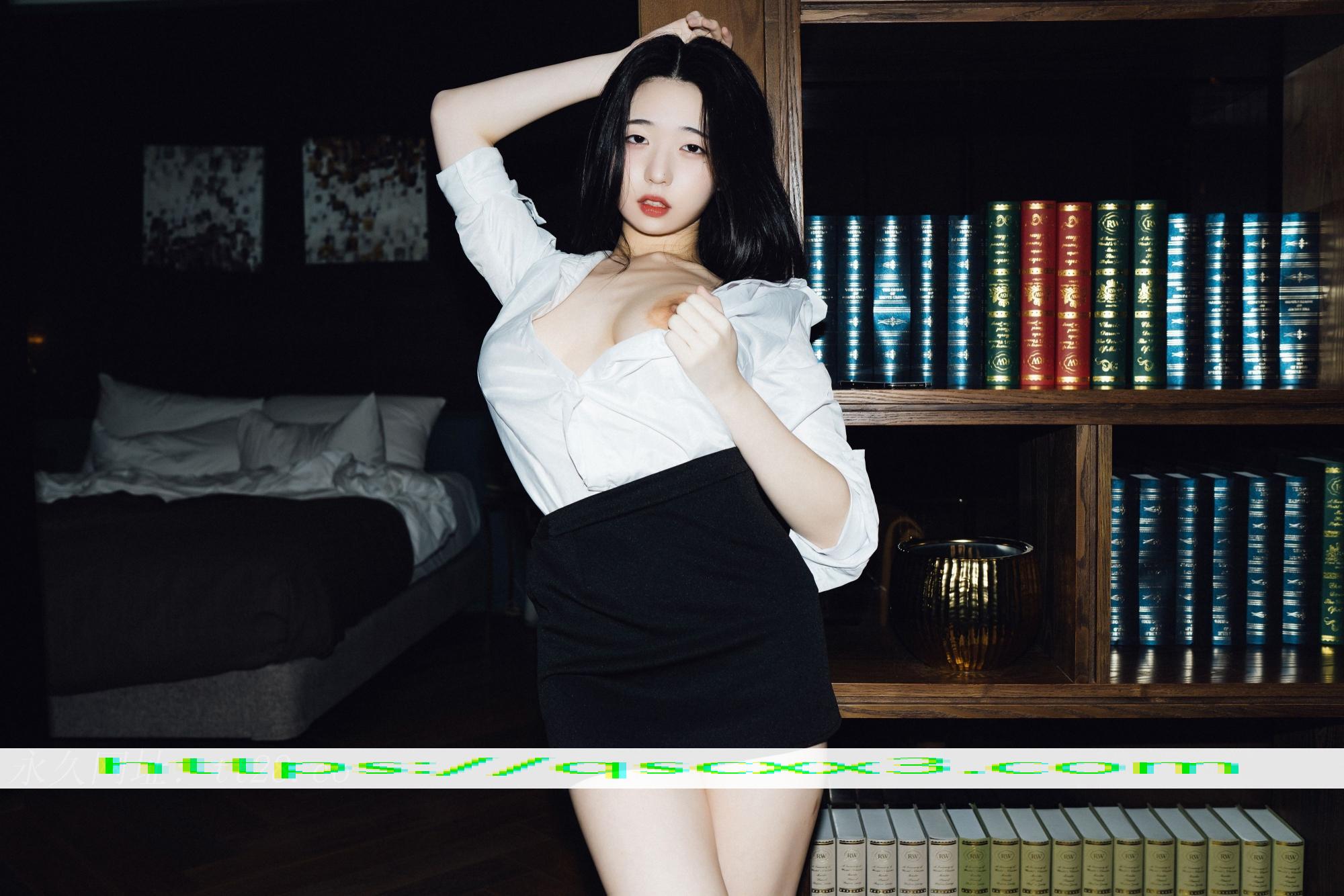 《YeonWoo韩国大奶妹》漫画 第18章
