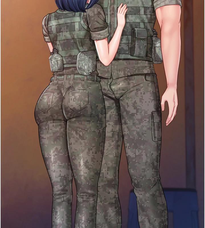 《報告女班長:一根突起》漫画 第29話-訓練中發情的女兵們