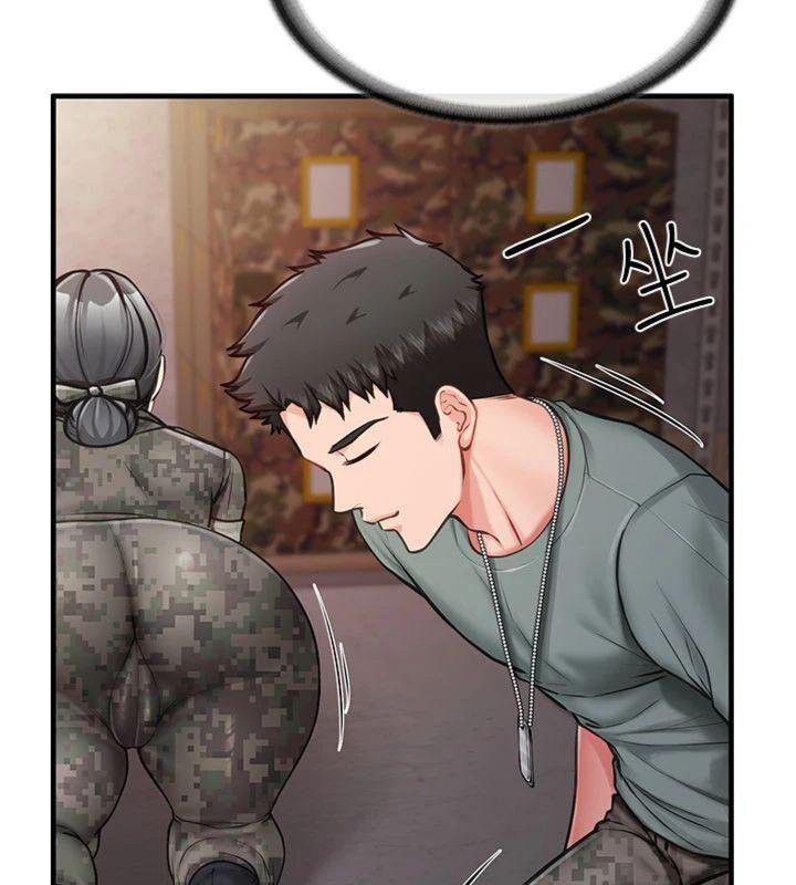 《報告女班長:一根突起》漫画 第8話-在人母面前掏出那根