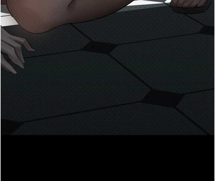 《堕落物语2》漫画 第37話-在公共場合賣騷的人母