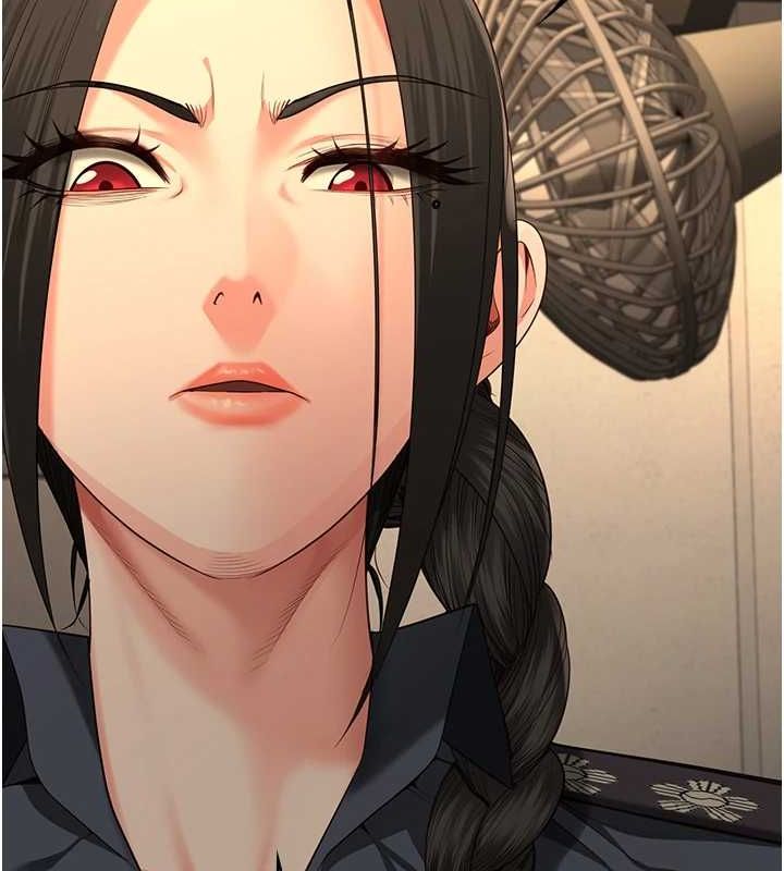 《監獄女囚》漫画 第90話-被糟老頭爆射全身