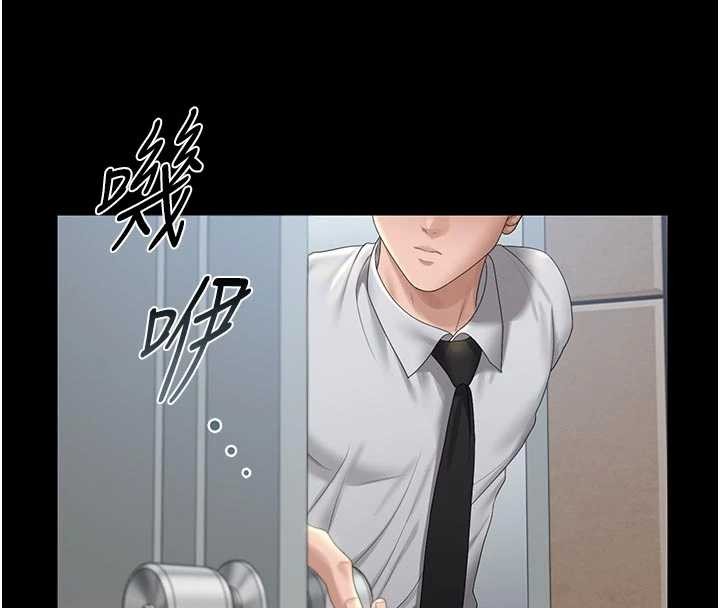 《獵艷琯理員》漫画 第24話-主動張開雙腿求歡的人妻