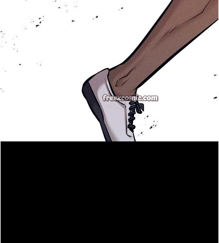 《選手村:母豬調教》漫画 第23話-偷看後輩跟教練打炮