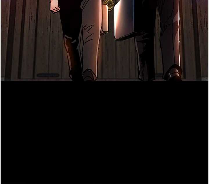 《衣錦還鄉》漫画 第15話-居高位者的下流性愛