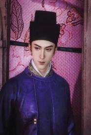 摸府尹大人柰子成瘾小说